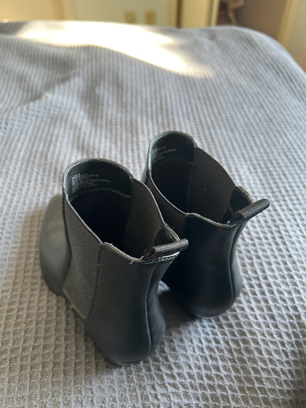 Gap: Black Leather Tall Ankle Boots - Size 8 - Picture 6 of 8